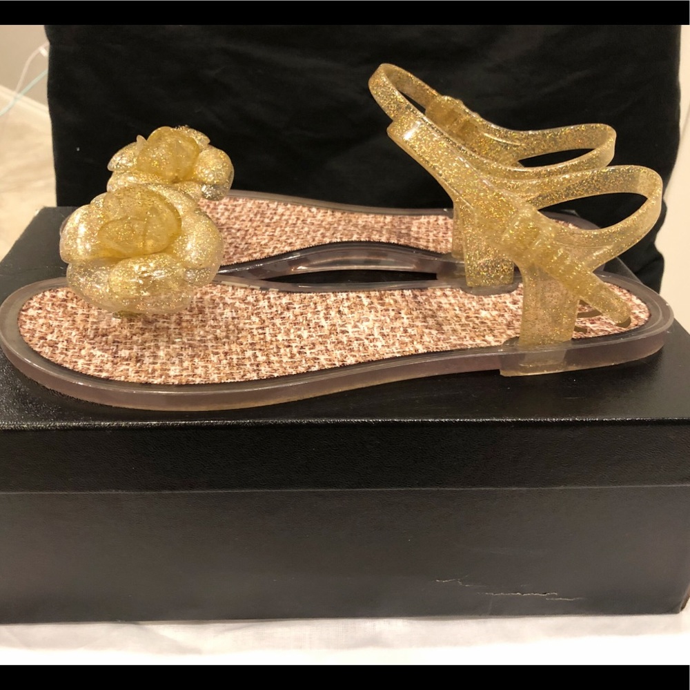 CHANEL CAMELLIA CC LOGO JELLY SANDALS - Picture 2 of 7